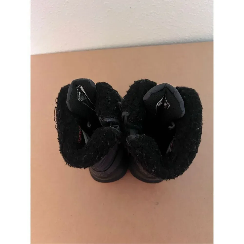 CAT & JACK GRAY & BLACK WINTER BOOTS - SIZE 5 toddlers